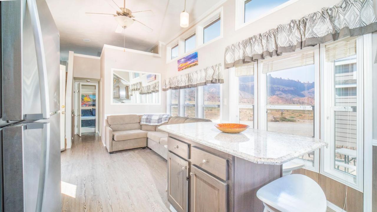 Funstays Glamping Tiny House W Large Loft Site 8 Moab Exterior foto